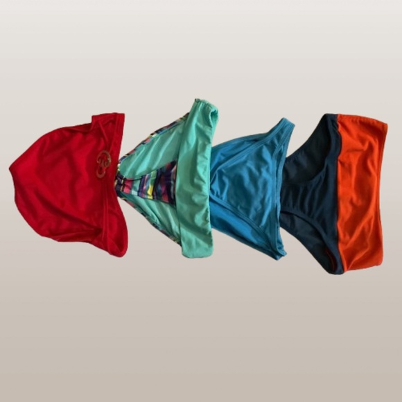 Mix bundle of woman’s bikinis - Picture 2 of 4